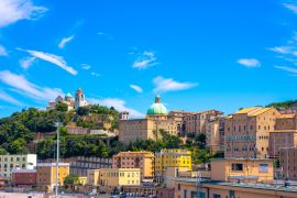 Lais Puzzle - Ansicht der Stadt von Ancona vom Hafen, Italien - 2.000 Teile