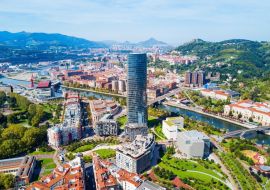 Lais Puzzle - Bilbao Panoramablick aus der Luft. Bilbao ist die größte Stadt im Baskenland in Nordspanien - 1.000 Teile